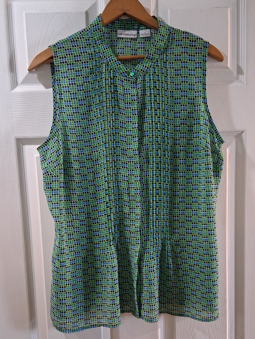 Liz Claiborne Green and Blue Sleeveless Geometric Print Top